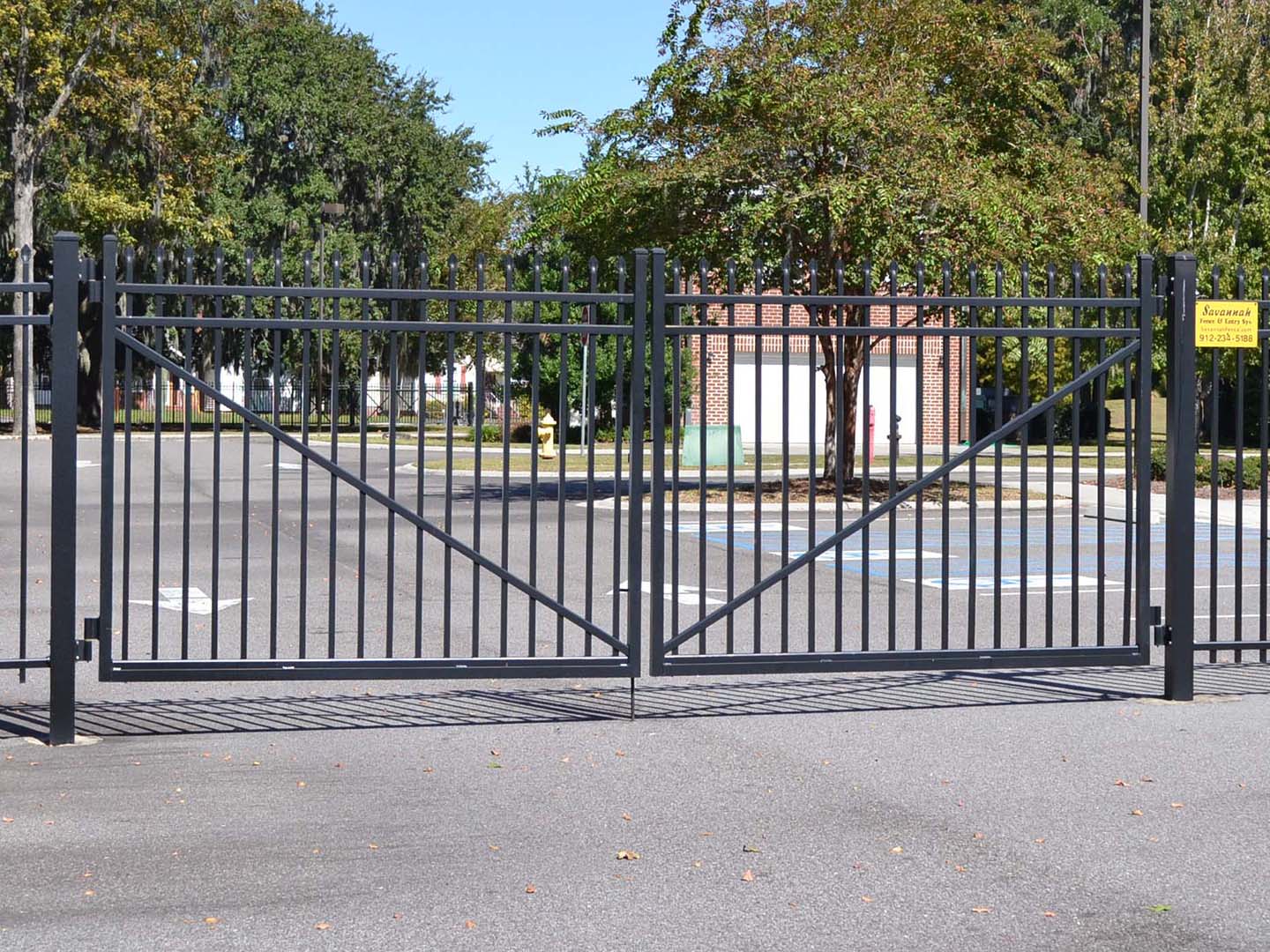 Photo of a Savannah, GA commercial gate