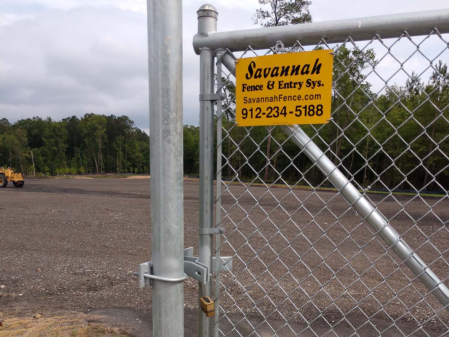 Photo of a Savannah GA chain link fence