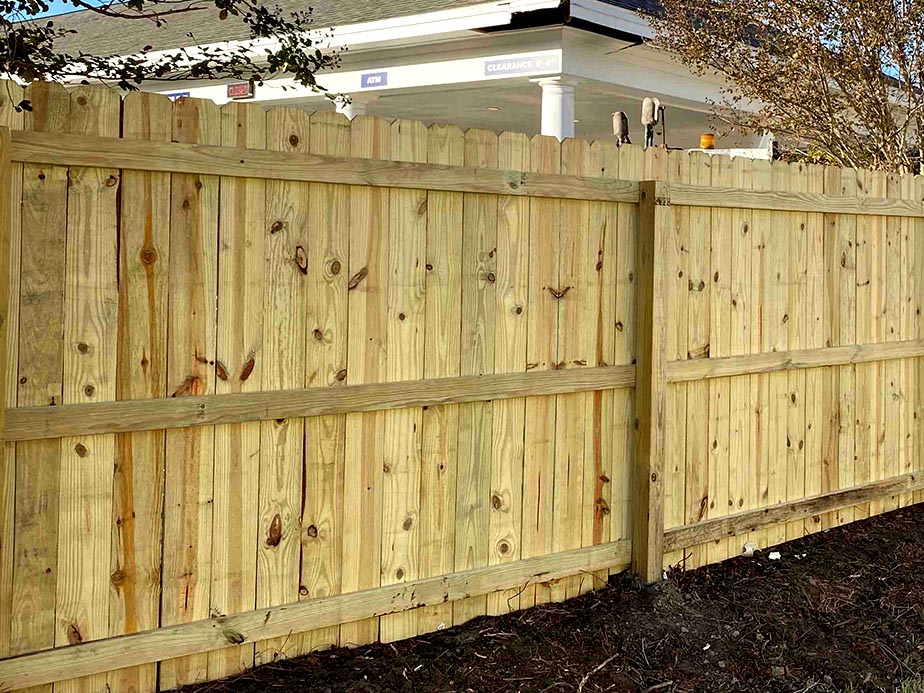 privacy options for Wood fencing in the Savannah, Georgia area
